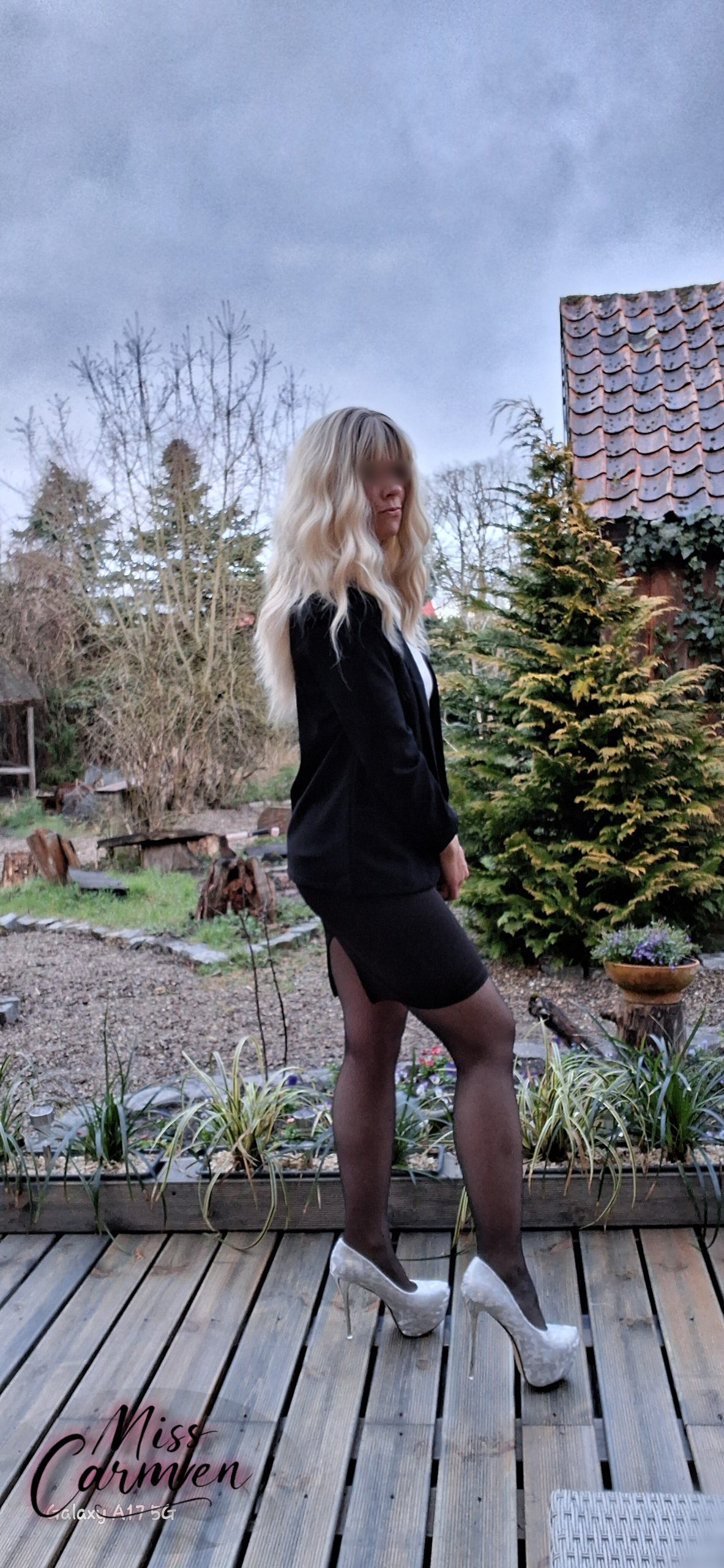 Du hast einen Fetisch für Strumpfhosen und High Heels?